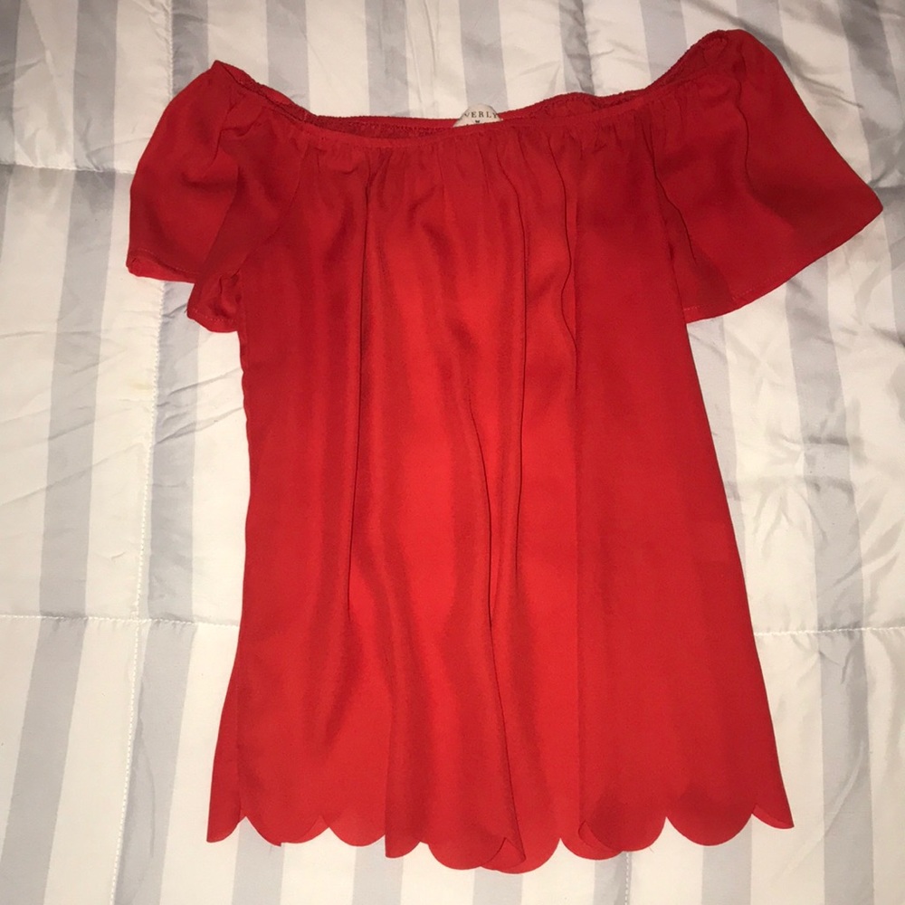 Off the Shoulder Scalloped Top